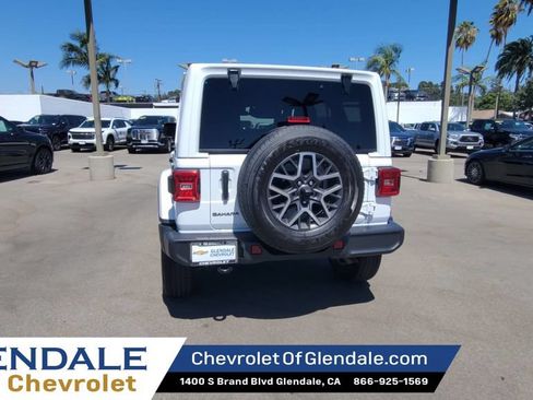 Used 2025 Jeep Wrangler Unlimited Sahara AWD/4WD image 7