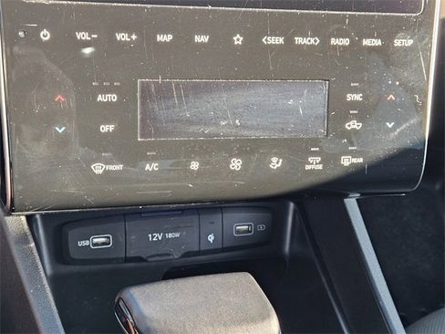 Used 2023 Hyundai Santa Cruz Limited image 20