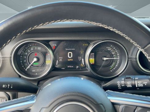 Certified 2022 Jeep Wrangler Unlimited Sahara image 18