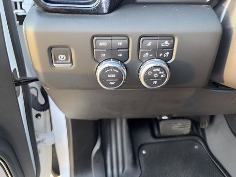 Certified 2024 GMC Sierra 1500 AT4X image 14