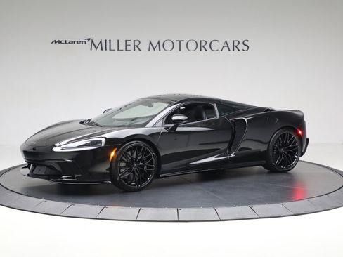 Used 2025 McLaren GTS RWD image 2