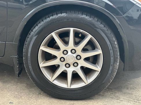 Used 2013 Buick Enclave Leather FWD image 4