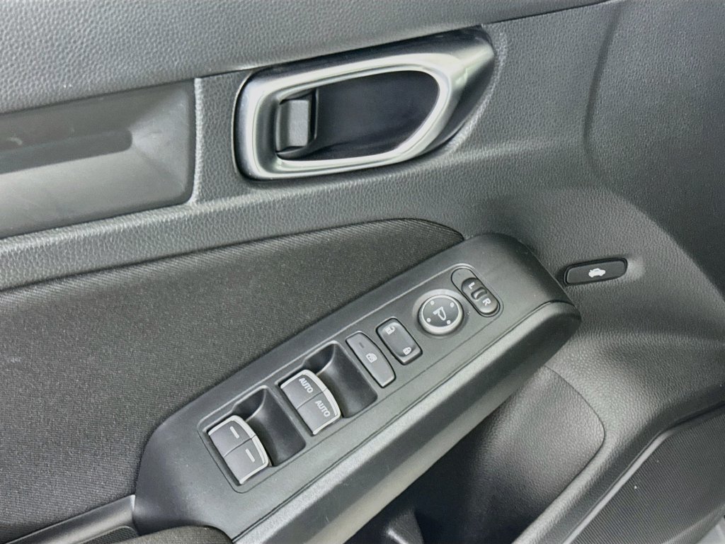 Used 2025 Honda Civic Sport image 16