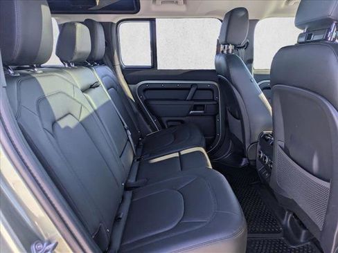 Certified 2025 Land Rover Defender 110 X-Dynamic SE image 22