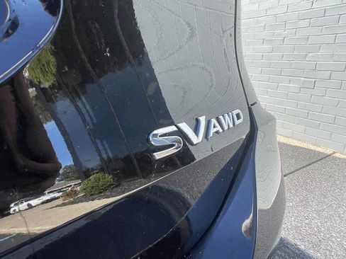 Used 2019 Nissan Rogue SV image 9