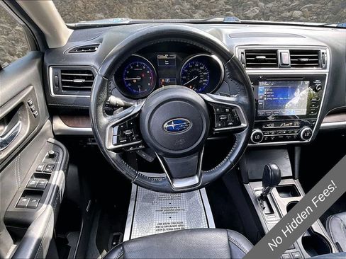 Used 2018 Subaru Outback 2.5i Limited AWD/4WD image 5