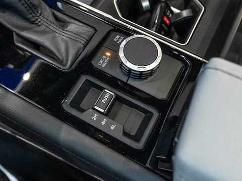 New 2026 Toyota Tundra Limited AWD/4WD image 27