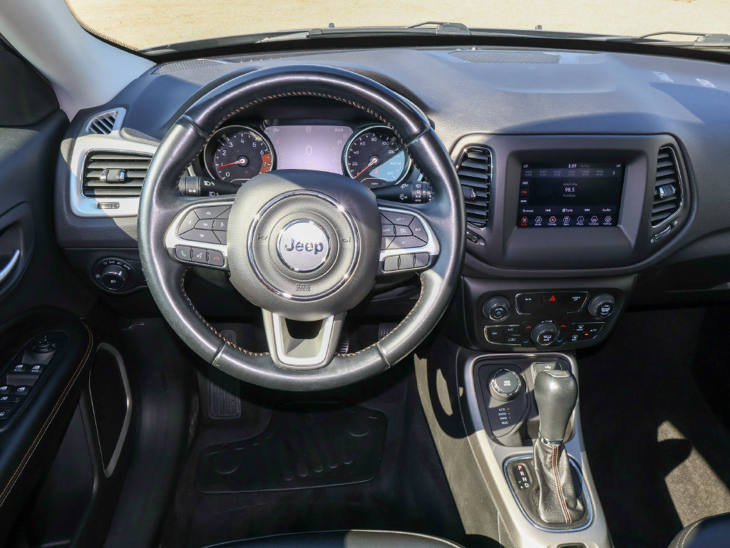 Used 2018 Jeep Compass Latitude w/ Popular Equipment Group AWD/4WD image 16