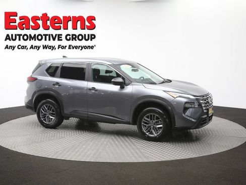 Used 2024 Nissan Rogue S AWD/4WD image 48