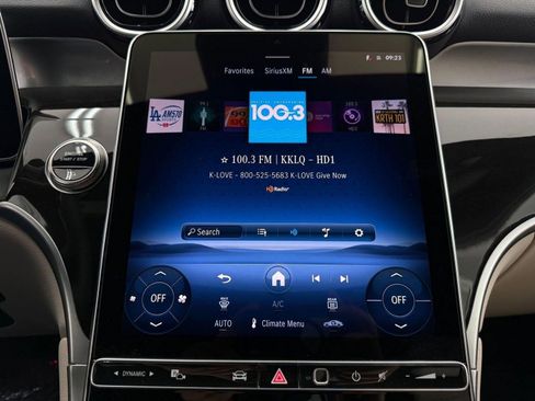 Used 2026 Mercedes-Benz GLC 300 image 28