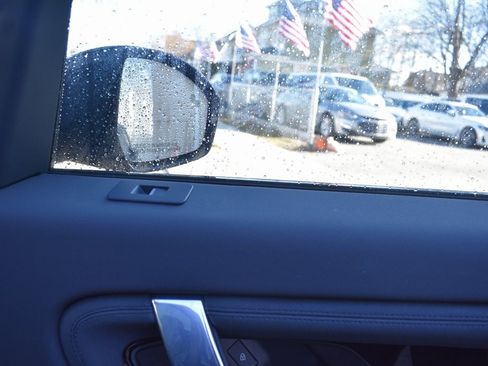 Used 2022 Land Rover Discovery Sport S image 24