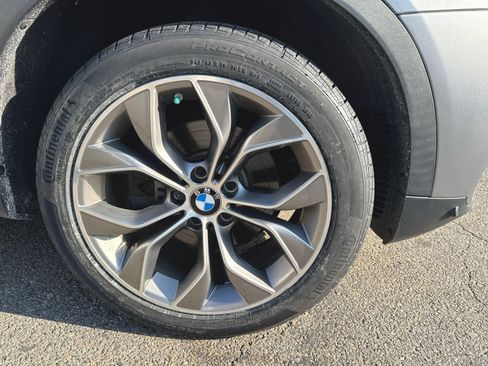 Used 2017 BMW X3 xDrive28i AWD/4WD image 2