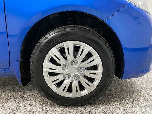 Used 2013 Nissan Versa SV image 22