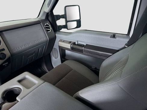 Used 2015 Ford F250 XLT w/ XLT Interior Package AWD/4WD image 20