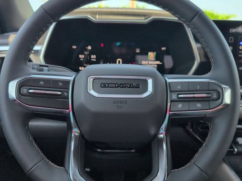 New 2026 GMC Canyon Denali AWD/4WD image 12