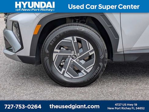 Used 2026 Hyundai Tucson Blue SE AWD/4WD image 10