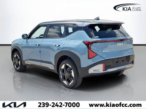 New 2027 Kia Seltos S AWD/4WD image 4