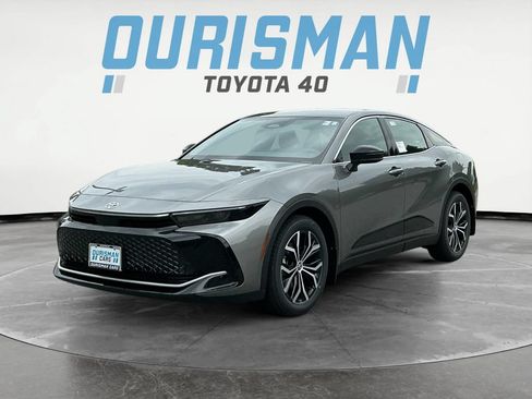New 2026 Toyota Crown AWD/4WD image 3