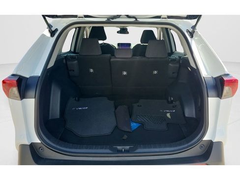 Used 2023 Toyota RAV4 AWD Hybrid image 48