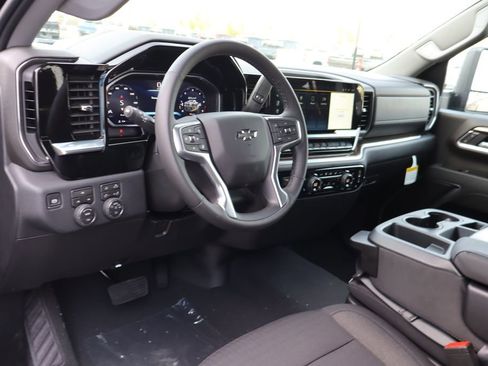 New 2026 Chevrolet Silverado 3500 LT AWD/4WD image 6