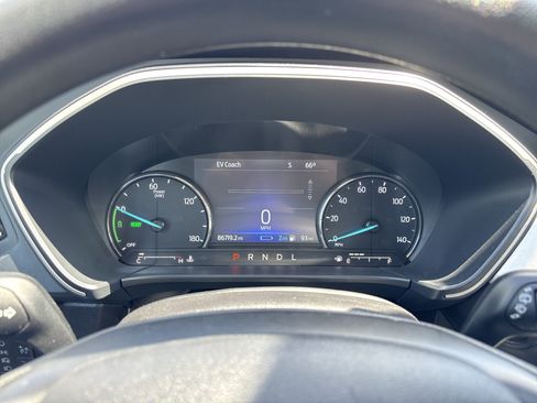 Used 2022 Ford Escape SE FWD image 28