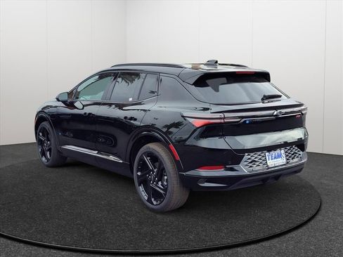 New 2026 Chevrolet Equinox EV RS image 4