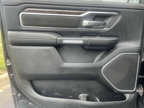 Used 2020 RAM 1500 Laramie AWD/4WD image 12