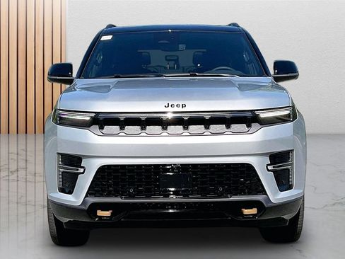 New 2026 Jeep Grand Wagoneer 4WD image 3