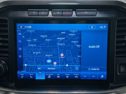 Used 2023 Ford F150 Lariat w/ Equipment Group 502A High image 29