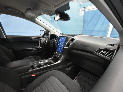 Used 2024 Ford Edge SE image 21