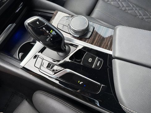 Used 2023 BMW 540i w/ Convenience Package RWD image 34