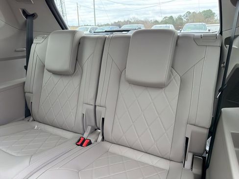 Used 2024 Volkswagen Atlas SEL Premium R-Line image 13