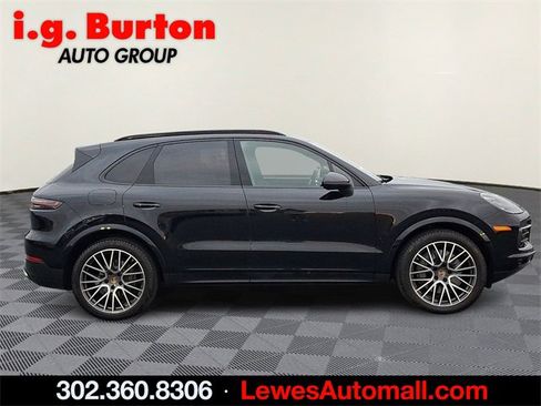 Used 2022 Porsche Cayenne S image 7