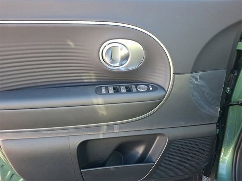 New 2026 Hyundai Ioniq 9 SEL image 8