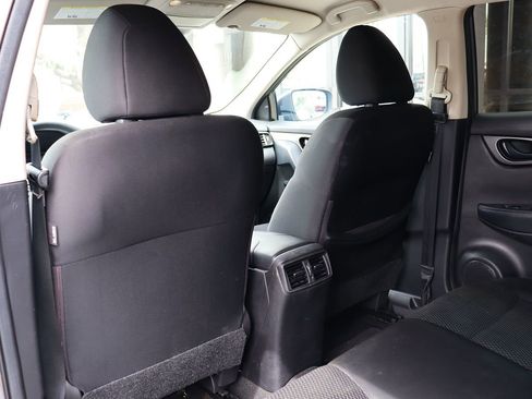 Used 2021 Nissan Rogue Sport S FWD image 31