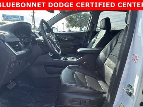 Used 2024 GMC Terrain SLT image 9