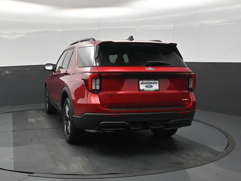 New 2026 Ford Explorer ST-Line w/ ST-Line Street Pack image 7