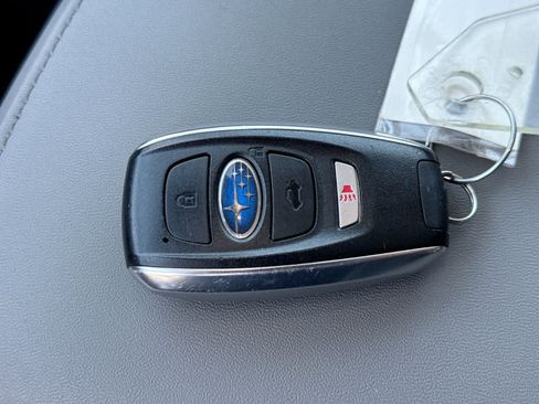 Used 2025 Subaru Outback Premium AWD/4WD image 42