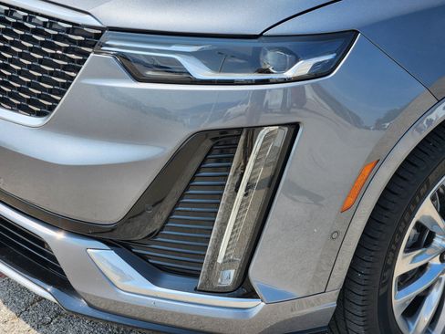 Used 2021 Cadillac XT6 Premium Luxury FWD image 29