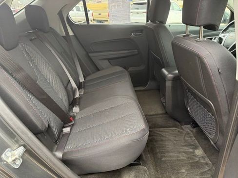 Certified 2017 Chevrolet Equinox LT w/ Convenience Package image 30