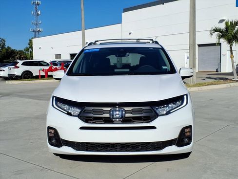 Certified 2025 Honda Odyssey EX-L image 11