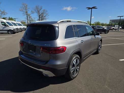 New 2026 Mercedes-Benz GLB 250 4MATIC image 3