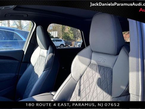 New 2025 Audi SQ5 Premium Plus image 9