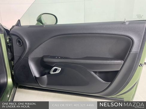Used 2018 Dodge Challenger SXT w/ Cold Weather Group RWD image 15