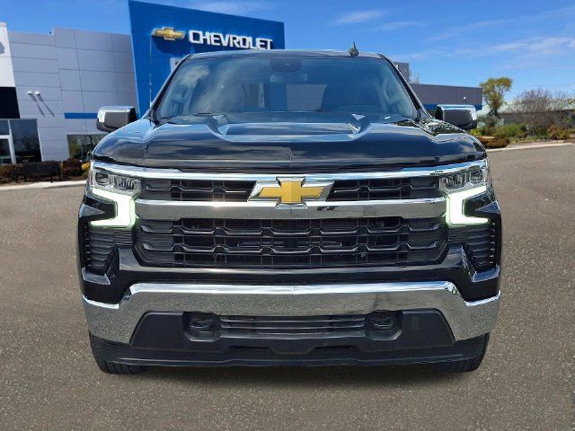 Used 2022 Chevrolet Silverado 1500 LT AWD/4WD image 24