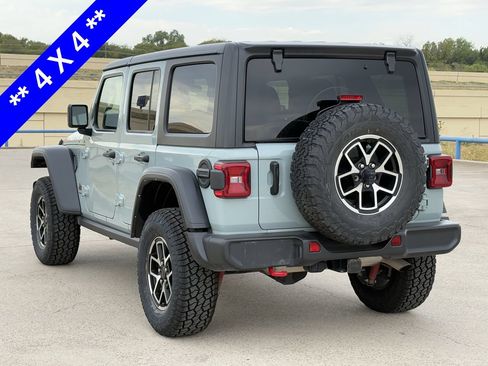 Used 2024 Jeep Wrangler Unlimited Rubicon AWD/4WD image 6