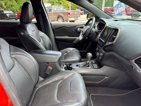 Used 2021 Jeep Cherokee Latitude Lux 80th Anniv w/ Quick Order Package 26U 80TH AWD/4WD image 28