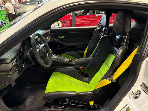 Used 2019 Porsche 911 GT3 RS RWD image 17
