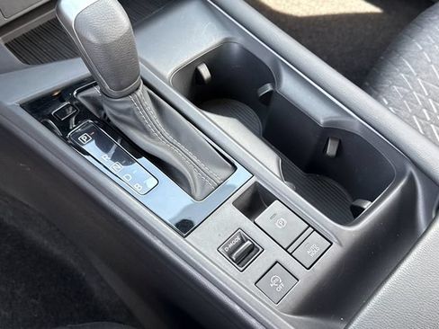 Used 2026 Nissan Sentra SV w/ SV Convenience Package FWD image 10