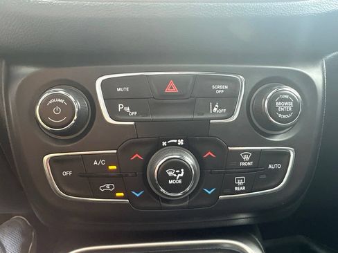 Used 2021 Jeep Compass Latitude w/ Sun and Sound Group AWD/4WD image 22